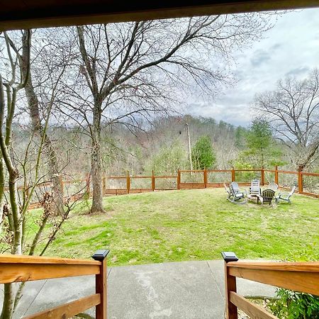 5Bedrooms*4King Beds*Outstanding Location*Hottub* Sevierville Kültér fotó