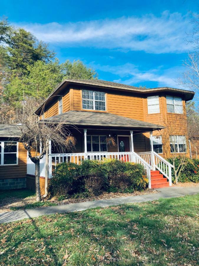 5Bedrooms*4King Beds*Outstanding Location*Hottub* Sevierville Kültér fotó
