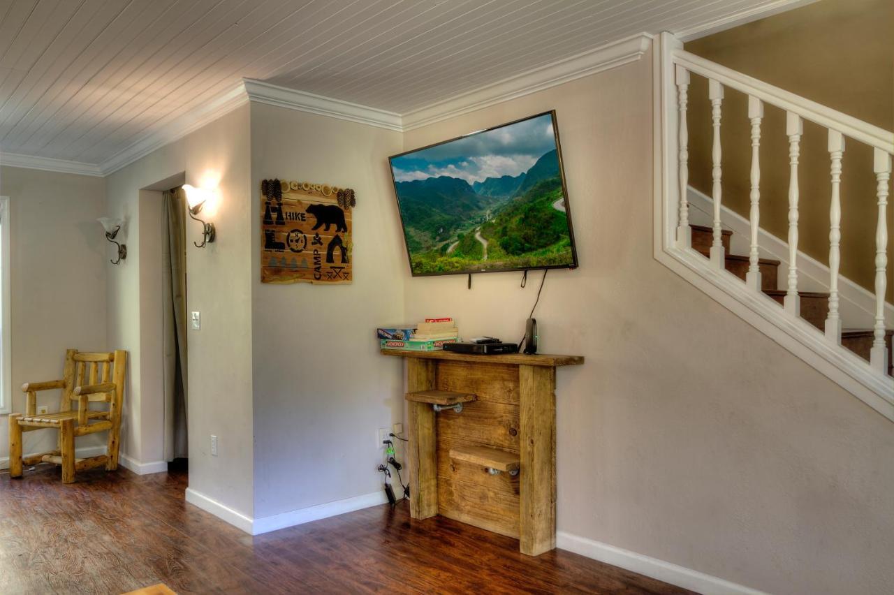 5Bedrooms*4King Beds*Outstanding Location*Hottub* Sevierville Kültér fotó