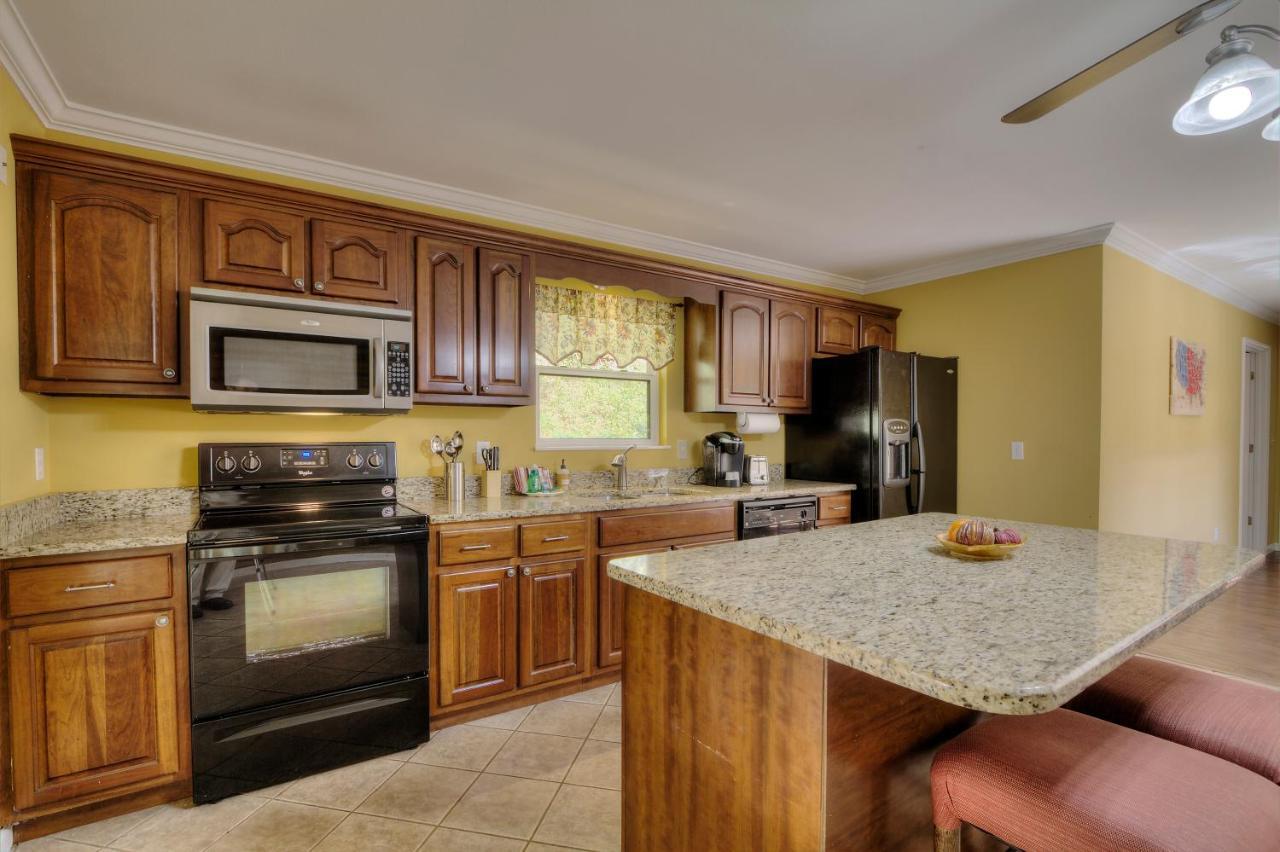 5Bedrooms*4King Beds*Outstanding Location*Hottub* Sevierville Kültér fotó