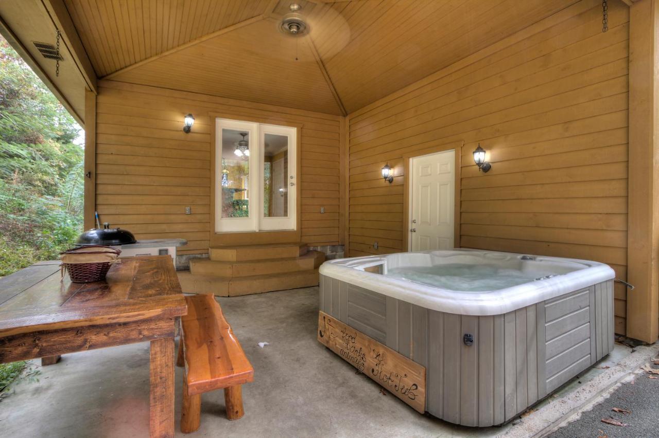 5Bedrooms*4King Beds*Outstanding Location*Hottub* Sevierville Kültér fotó